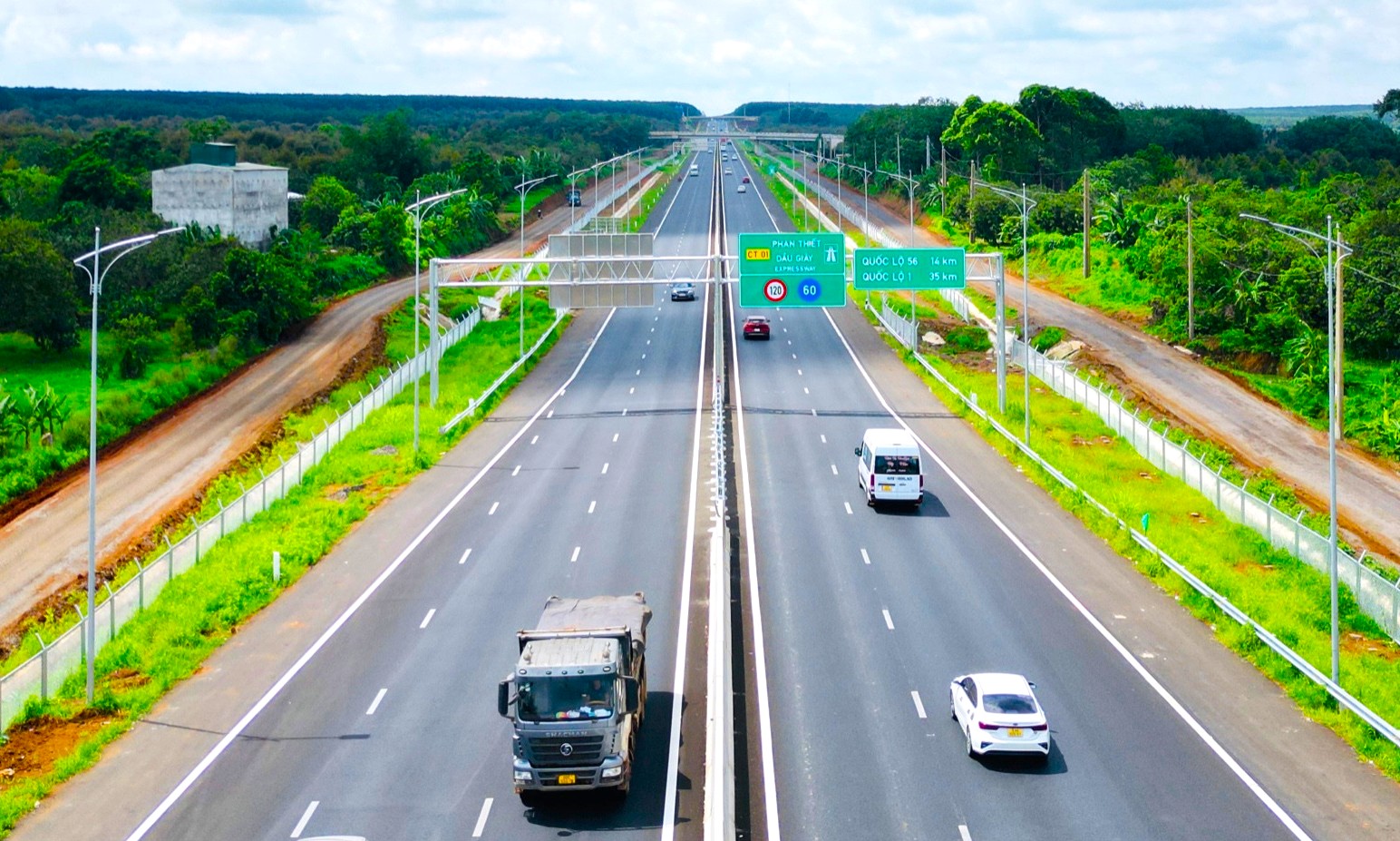 Thẩm quyền đầu tư n&uacute;t giao ĐT.770B với cao tốc Phan Thiết - Dầu Gi&acirc;y thuộc tỉnh Đồng Nai - Ảnh 1.