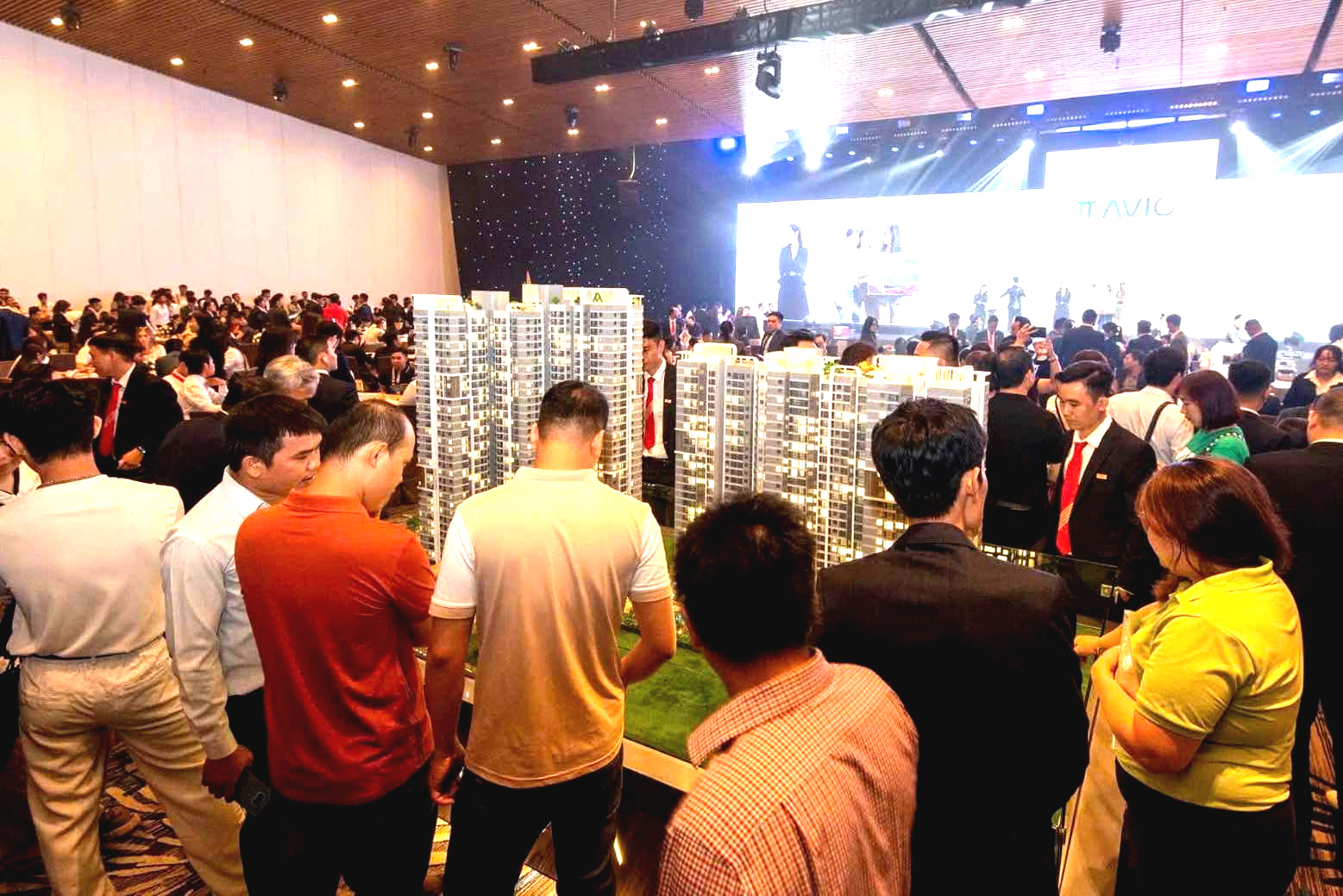 Các mức phạt mới nhất cần chú ý tại Nghị định 339 trong giao dịch bất động sản- Ảnh 1.