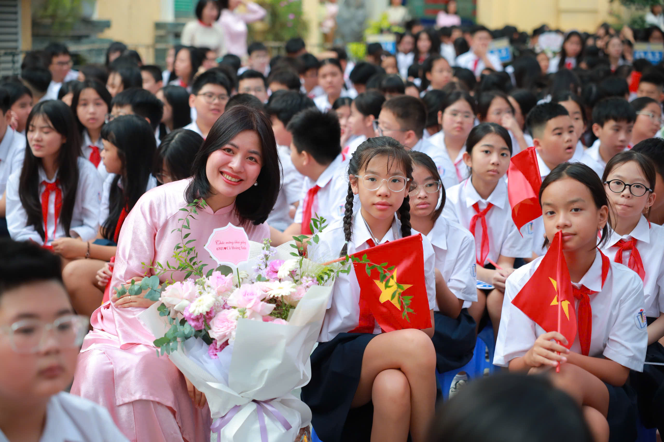 H&agrave; Nội đầu tư h&agrave;ng ngh&igrave;n tỷ, th&iacute; điểm camera AI v&agrave; tiếng Anh l&agrave; ng&ocirc;n ngữ thứ hai- Ảnh 1.