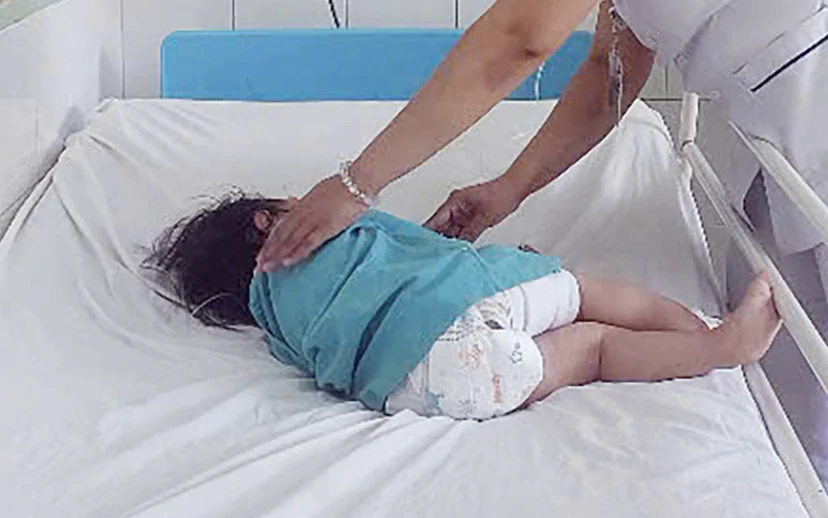 Nhiều đơn vị thăm hỏi, hỗ trợ gia đ&igrave;nh 3 nạn nh&acirc;n tử vong do tai nạn giao th&ocirc;ng ở Cổng 11- Ảnh 5.