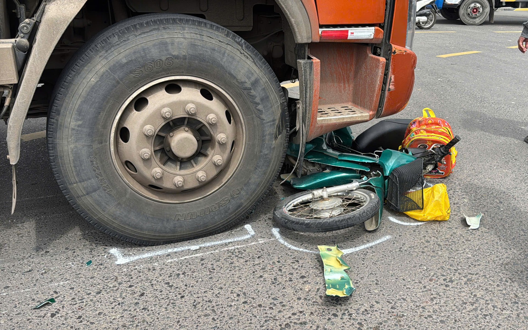 Thủ tướng y&ecirc;u cầu khẩn trương khắc phục hậu quả vụ TNGT nghi&ecirc;m trọng ở Đồng Nai- Ảnh 2.