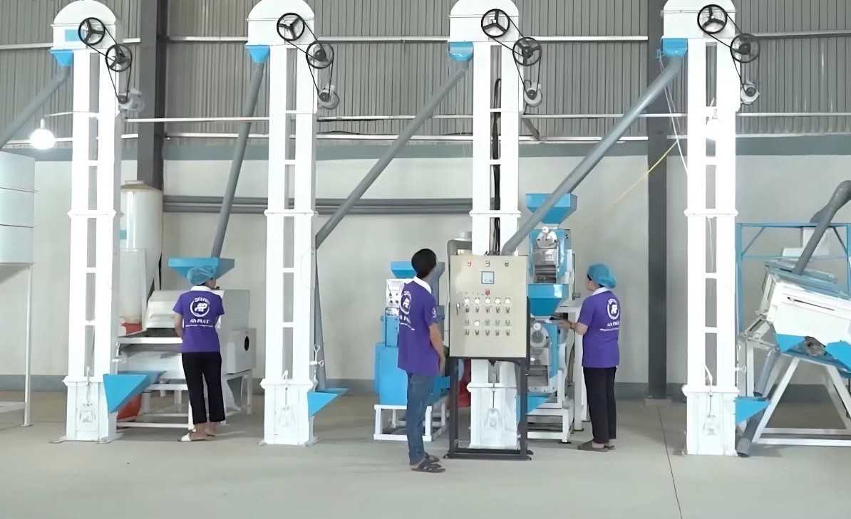 Hà Tĩnh xây dựng nông thôn mới với nông nghiệp công nghệ cao- Ảnh 1.