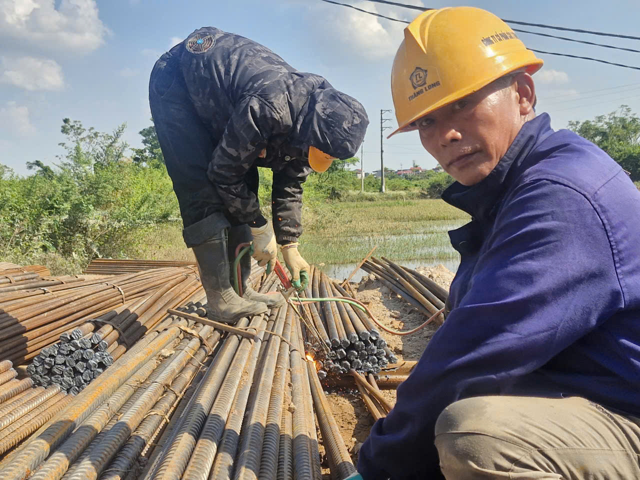 Cầu V&acirc;n H&agrave; gi&uacute;p d&acirc;n vượt lũ ở Bắc Ninh được thi c&ocirc;ng thế n&agrave;o?- Ảnh 16.