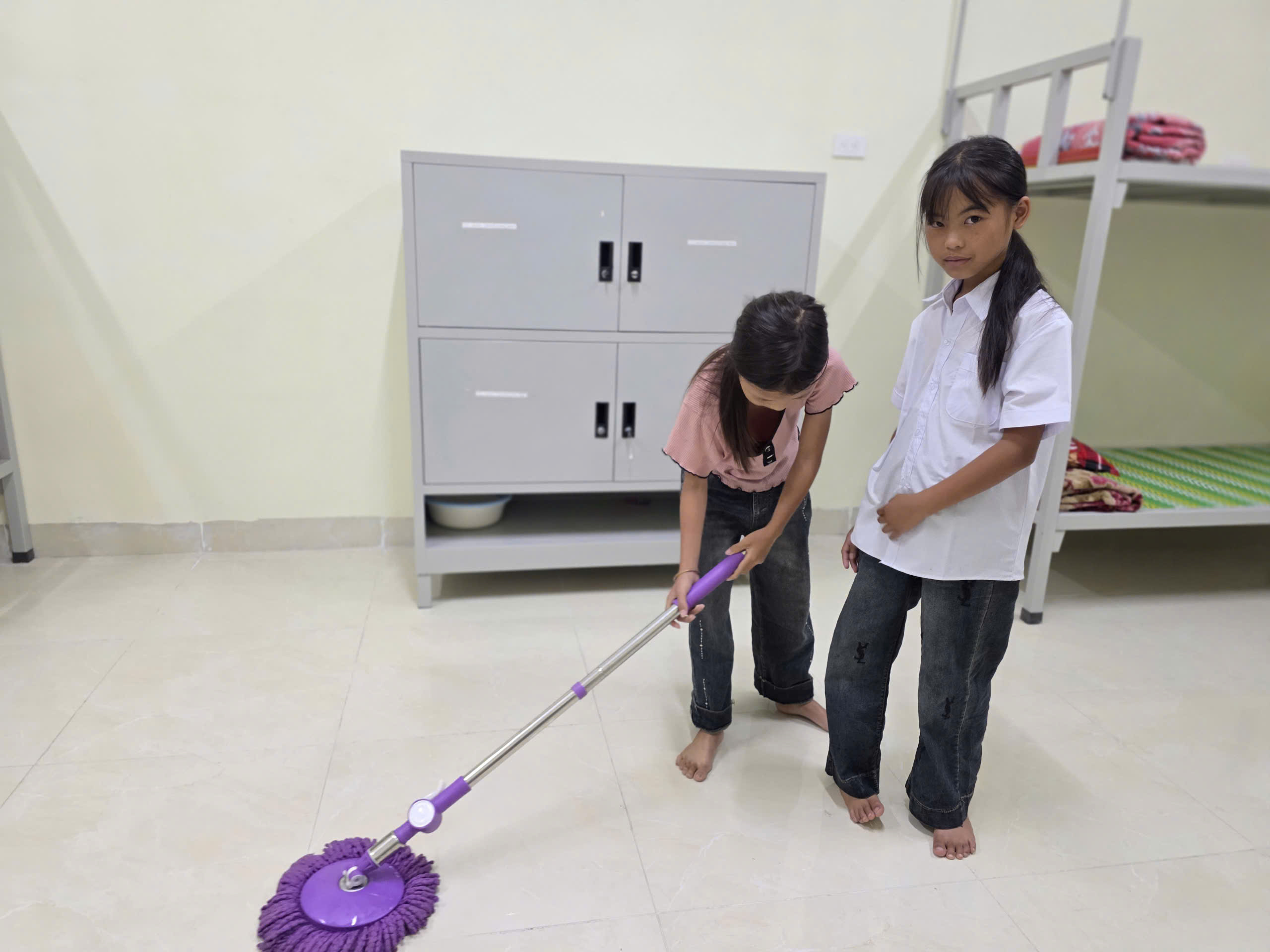 Một ngày sinh hoạt của học sinh nội trú biên giới ở Tây Bắc ra sao?- Ảnh 2.
