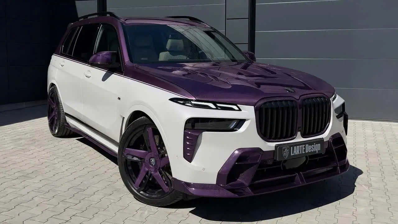 BMW X7 thêm gói độ 10 chi tiết carbon - Ảnh 1.
