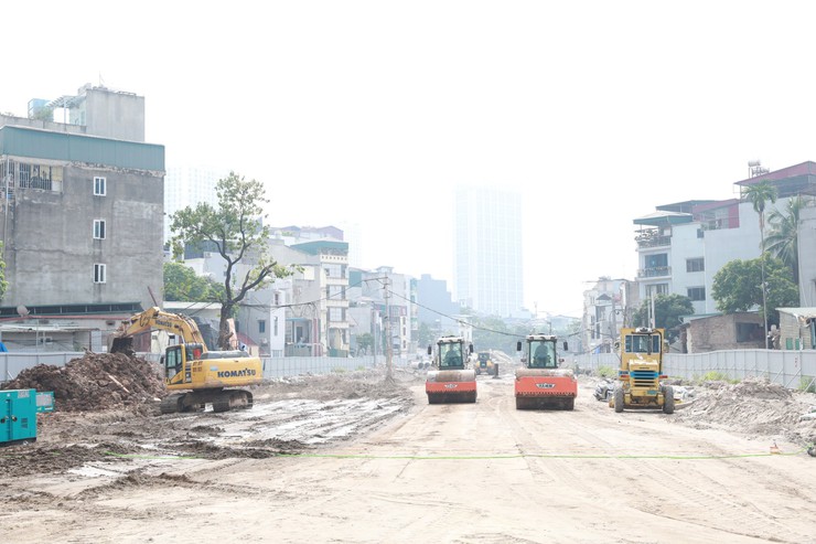 Hà Nội quyết liệt đẩy tiến độ đường Vành đai 2.5, phấn đấu thông xe dịp 10/10- Ảnh 2.