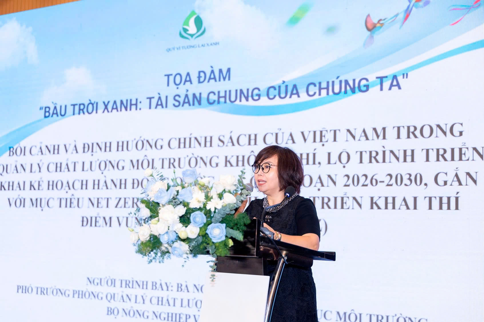 Giao th&ocirc;ng trở th&agrave;nh ch&igrave;a kh&oacute;a cho bầu trời xanh - Ảnh 1.