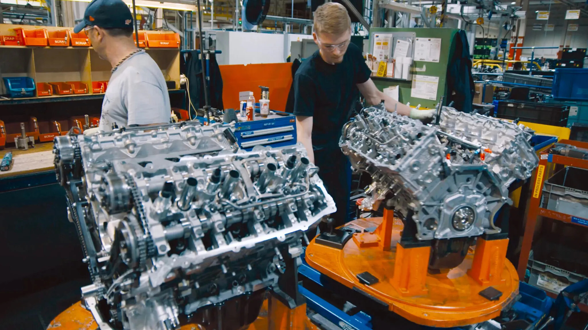 Ford gọi lại h&agrave;ng trăm nh&acirc;n sự từng bị sa thải- Ảnh 1.