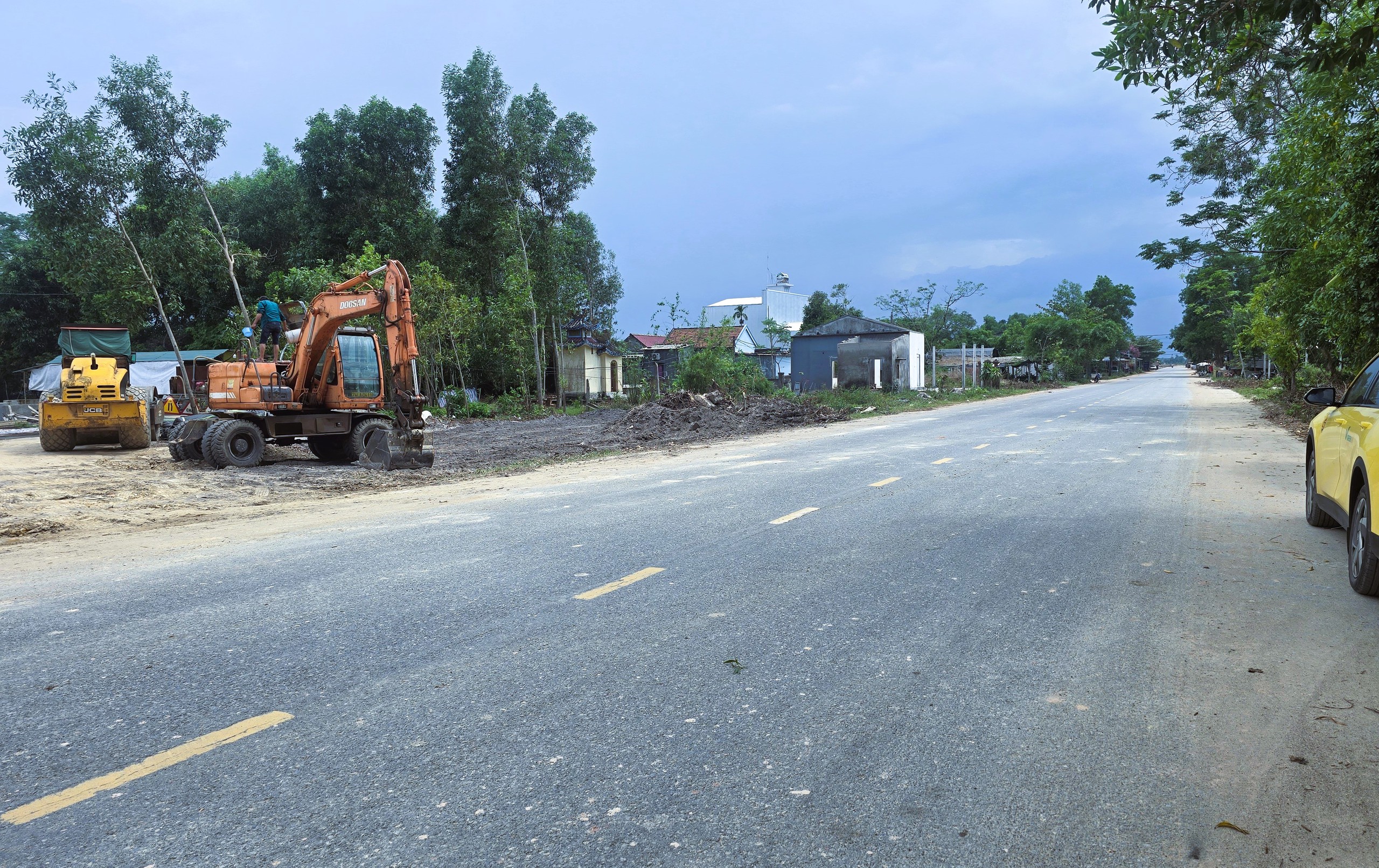 Quảng Trị: Giải quyết dứt điểm vướng mặt bằng dự &aacute;n QL15D đoạn cảng Mỹ Thủy đến cao tốc- Ảnh 6.