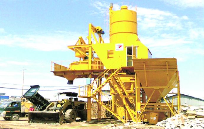 Tram tron be tong nhua cua cong ty