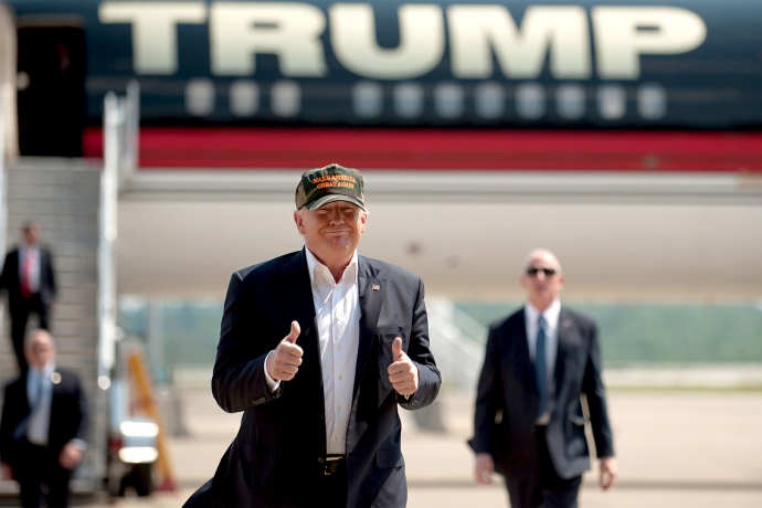 H&ocirc;m nay Tổng thống Mỹ Donald Trump sẽ gặp Gi&aacute;m đốc