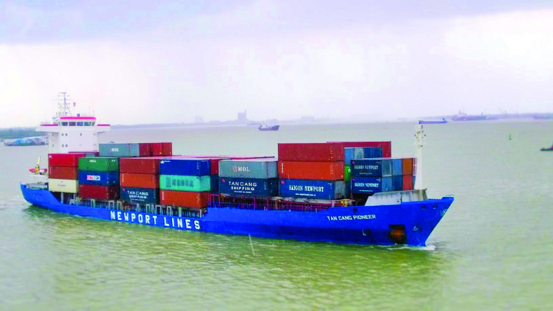 T&agrave;u container v&agrave;o l&agrave;m h&agrave;ng tại T&acirc;n cảng - C&aacute;i Cui.