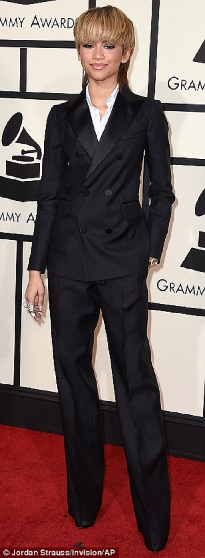 313FD9CA00000578-3438286-Ditching_the_glamour_Zend