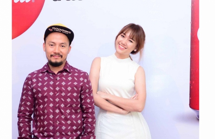 14360244008411436024400756