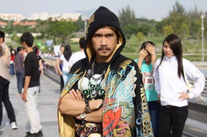 378475_248559268539756_1262672879_n