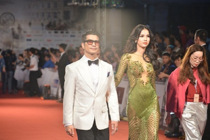 20161101211554-anh12