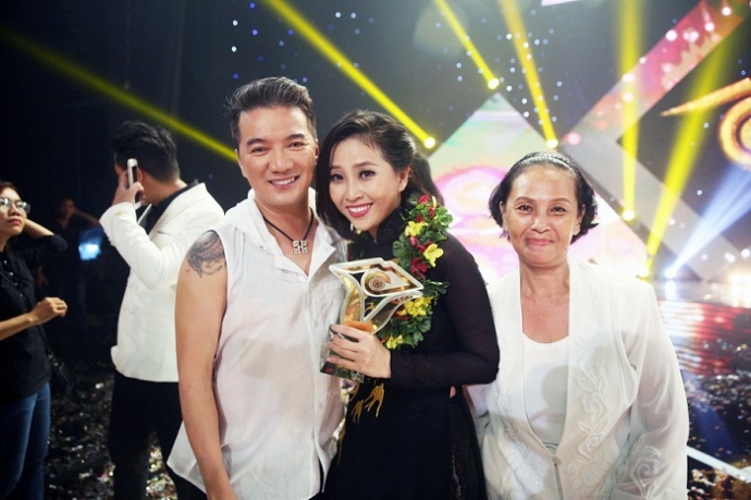 4. Ca si Dam Vinh Hung (18)