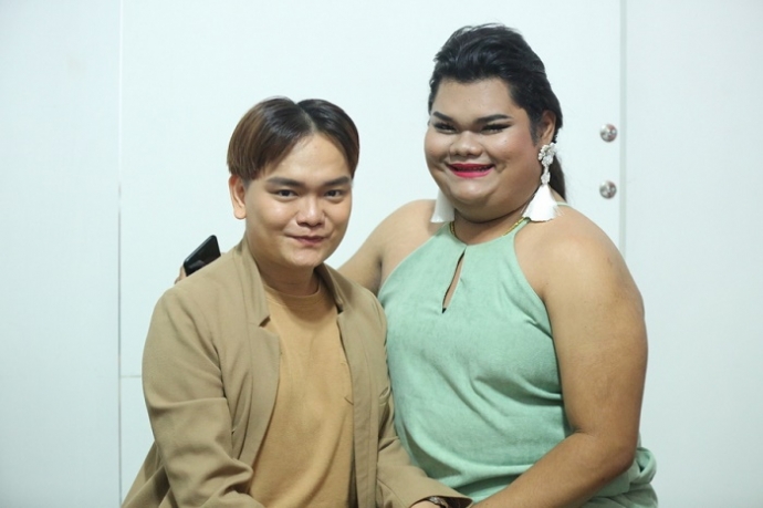 2. Trinh Tu Trung va Happy Polla (2)