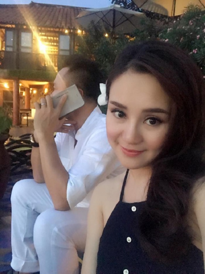 photo-1-1483102293283