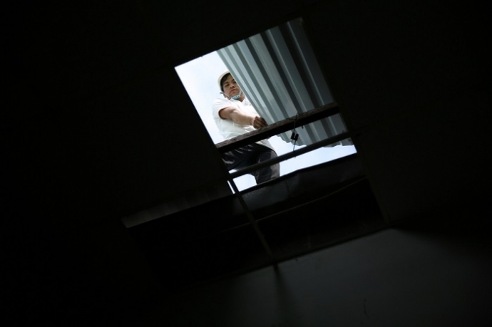 1. Cong ty ton Dong A giup Ha My lop lai mai nha t