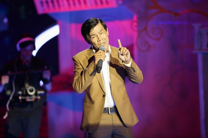 2. Nghe si duong pho Manh Thuong - Ca khuc Loi dan