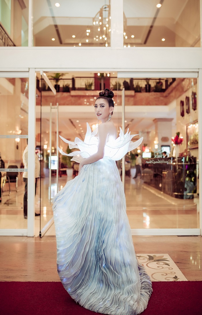 MsQueen_MenOfTheYear4