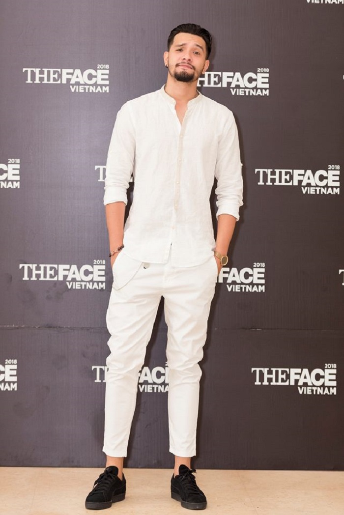 33992947_636705176678539_3268266307467870208_n