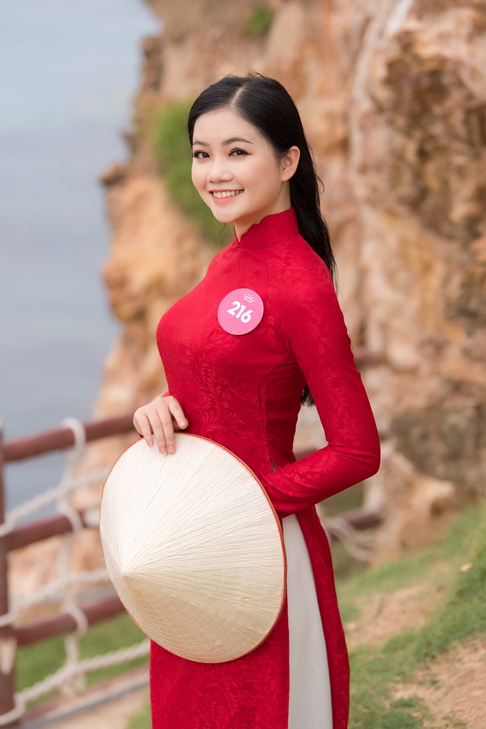 H&agrave; Lương Bảo Hằng