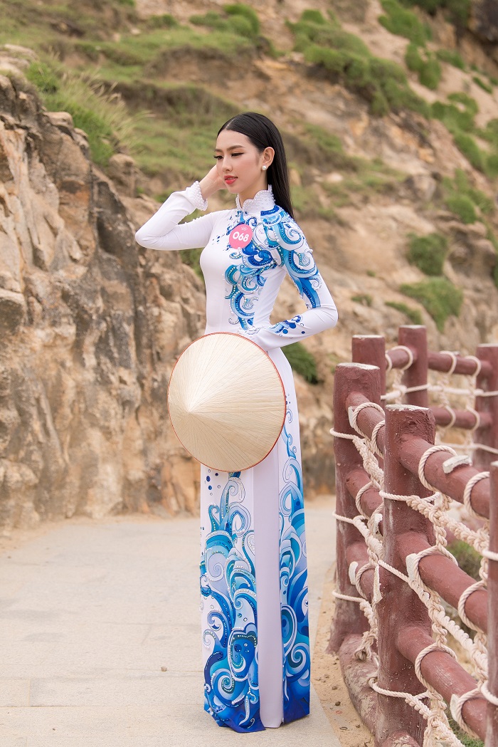 Nguyễn Th&uacute;c Th&ugrave;y Ti&ecirc;n2