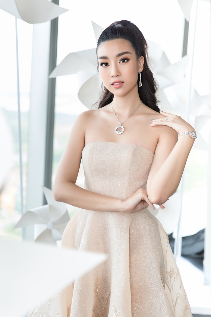 Hoa hậu Đỗ Mỹ Linh8