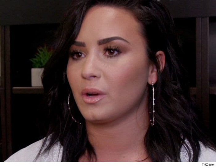 0724-demi-lovato-tmz-5