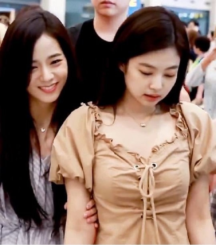 black-pink_jennie_1534599005_20180818_jennie3