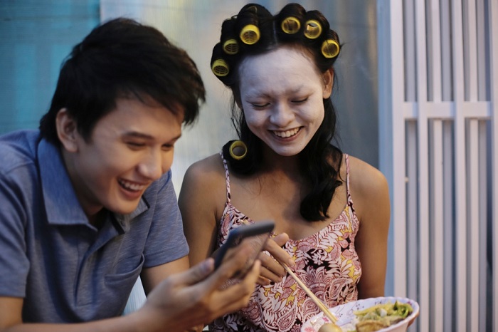 Mai Ngo tu nhien voi khuon mat khong thay chan may