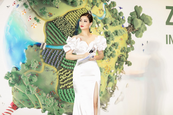 &Aacute; hậu Diễm Trang19