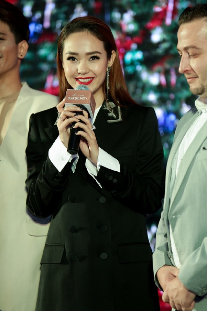 Minh Hằng ph&aacute;t biểu (1)