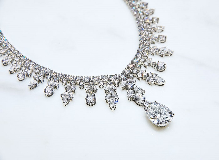 lady_gaga_x_tiffany__co_1_embed