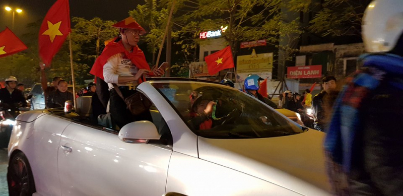 27157627_2075747149327392_148425815_n