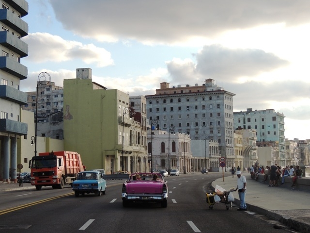 Hiện c&aacute;c nh&agrave; ngoại giao Mỹ, Cuba chỉ được ph&eacute;p đi 