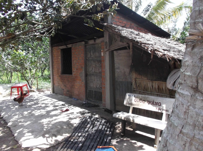 hiện trường vụ ch&aacute;y l&agrave;m ba người trong gia đ&igrave;nh th