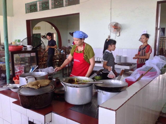 Mọi m&oacute;n ắn đều được chế biến một c&aacute;ch tỉ mỉ, đảm b
