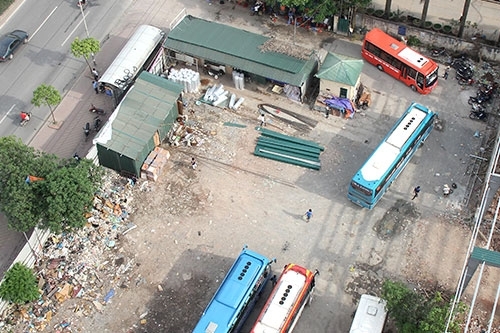 b&atilde;i xe 18 phạm h&ugrave;ng