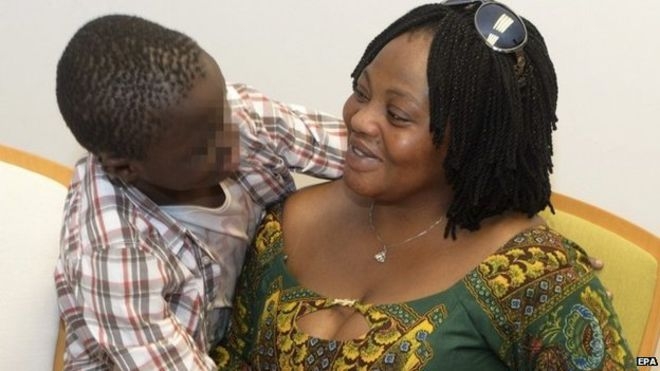 giây phút đoàn tụ với mẹ