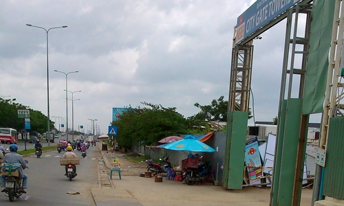 đường nứt vẫn x&acirc;y cao ốc