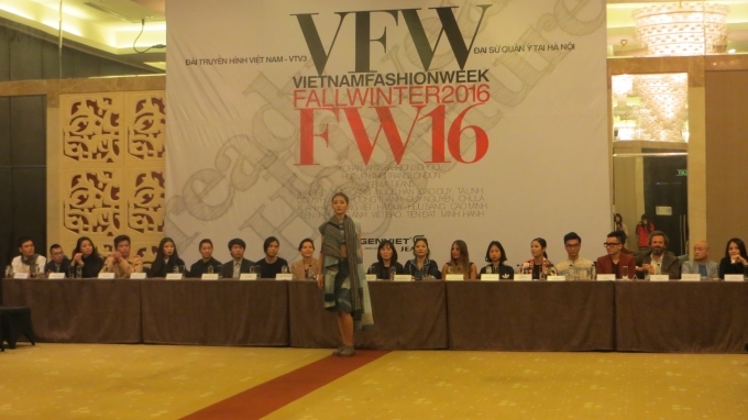 21 nh&agrave; thiết kế tham gia Tuần lễ thời trang