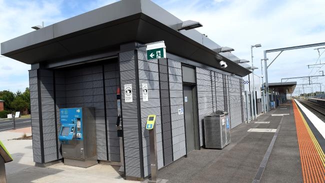 Nh&agrave;-ga-hiện-đại-ở-Diggers Rest