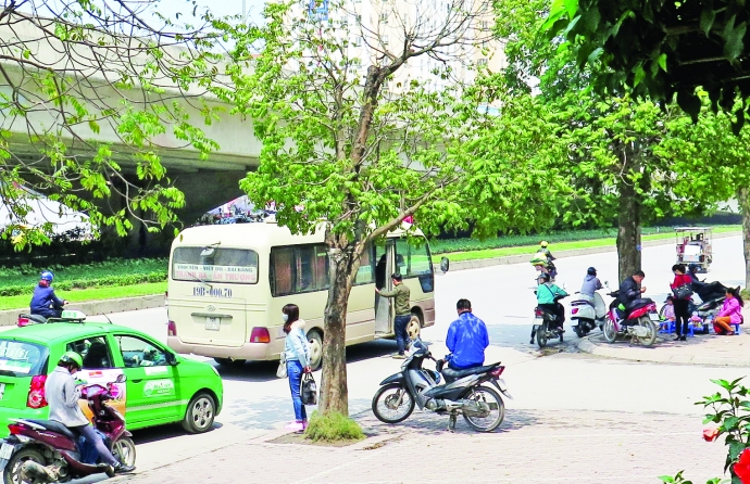 H&agrave; Nội thiếu l&yacute; do thuyết phục khi cho ph&eacute;p 26 xe 