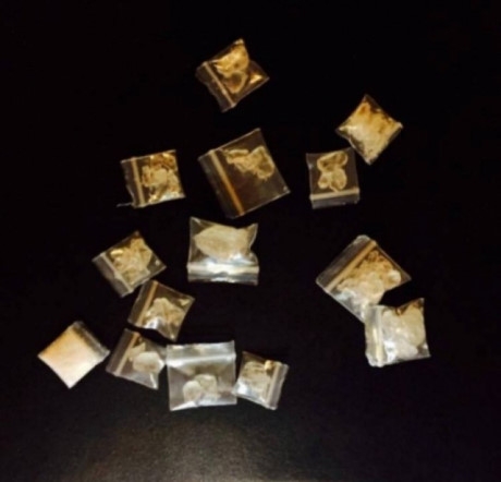 giấu 14 g&oacute;i ma t&uacute;y trong quần l&oacute;t