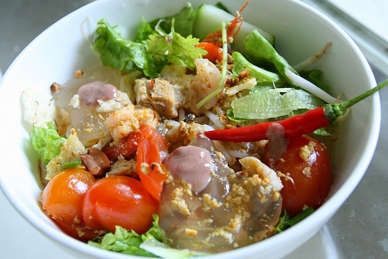 b&uacute;n nuốc