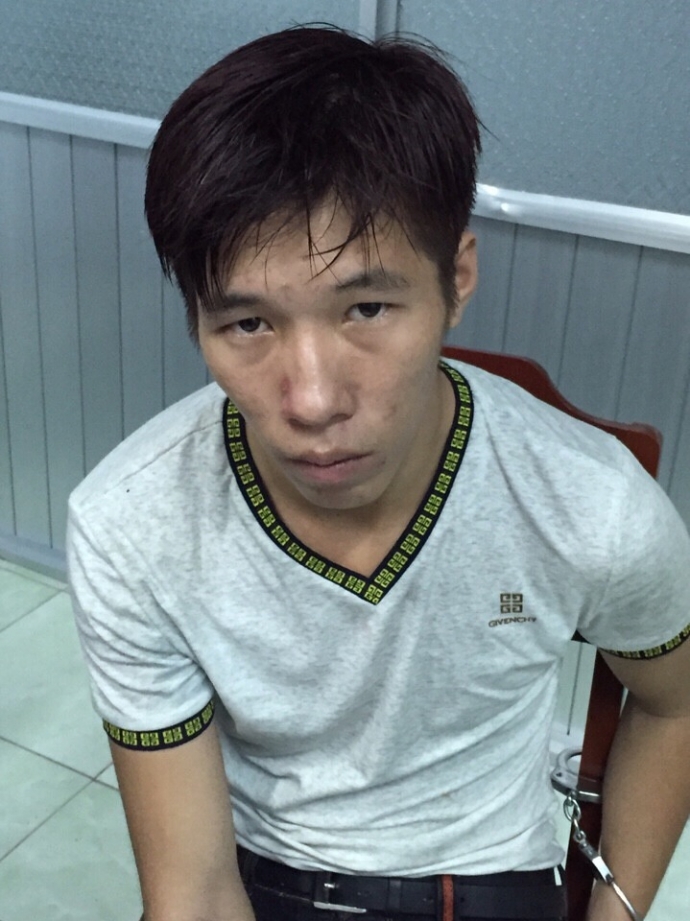 chuy&ecirc;n đột nhập c&aacute;c c&ocirc;ng sở để trộm