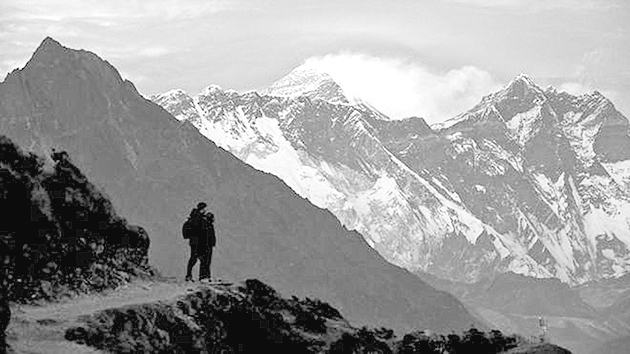 Năm ngo&aacute;i, 18 nh&agrave; leo n&uacute;i Everest thiệt mạng do tr